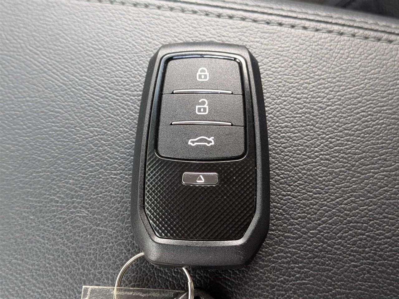 Kia Cadenza Premium 2019