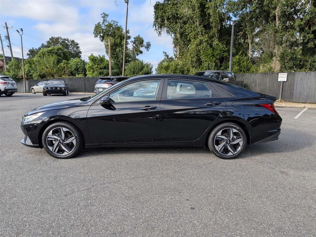 Hyundai Elantra SEL 2023
