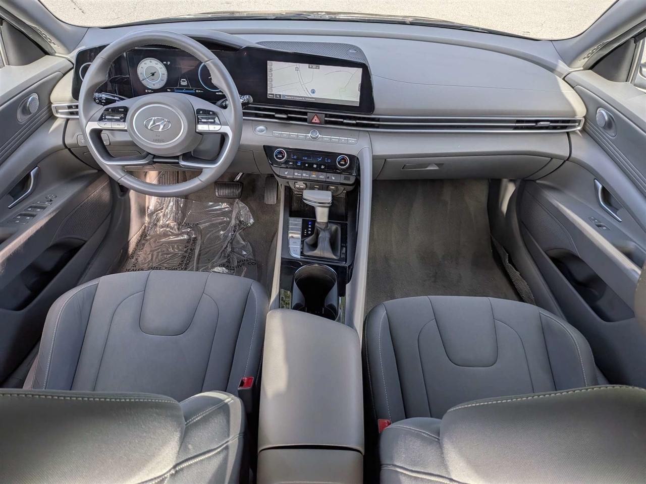 Hyundai Elantra SEL 2023