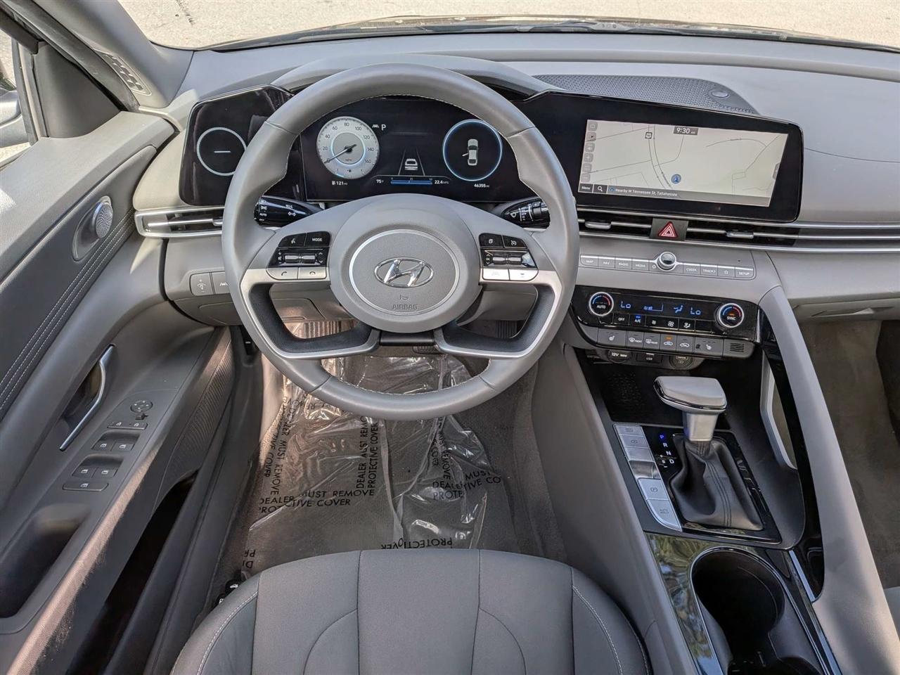 Hyundai Elantra SEL 2023