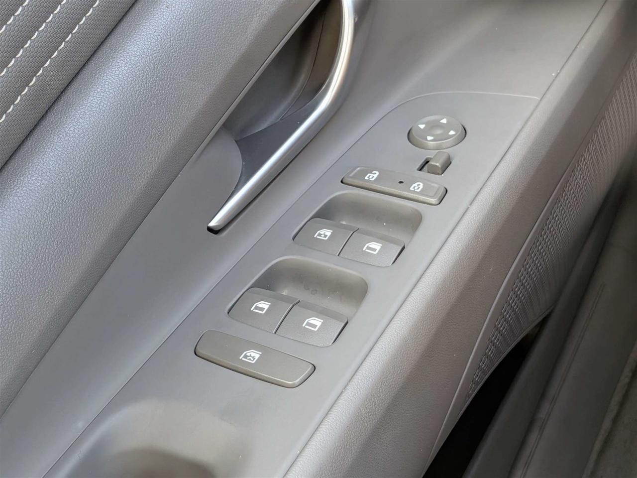 Hyundai Elantra SEL 2023