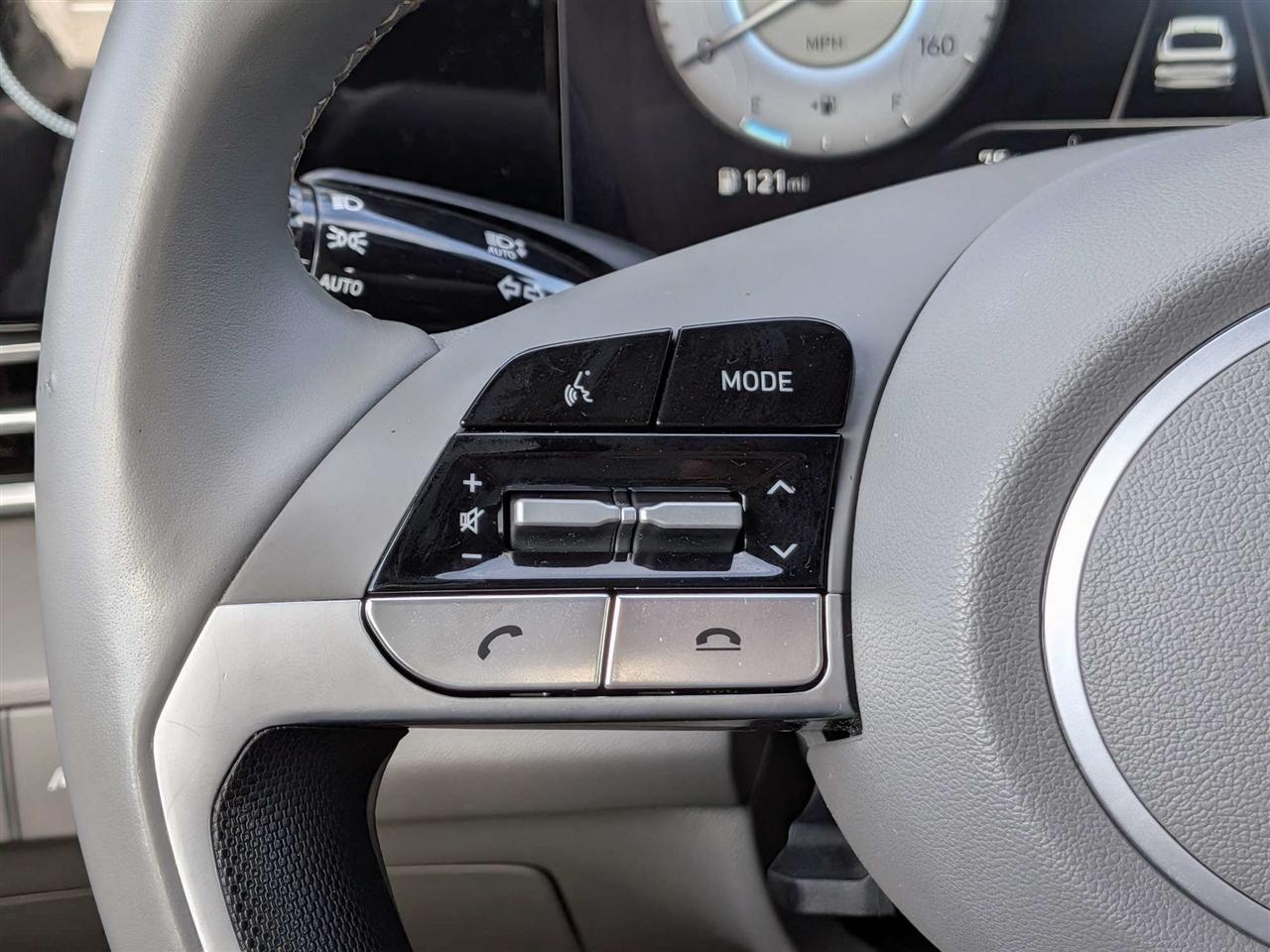 Hyundai Elantra SEL 2023