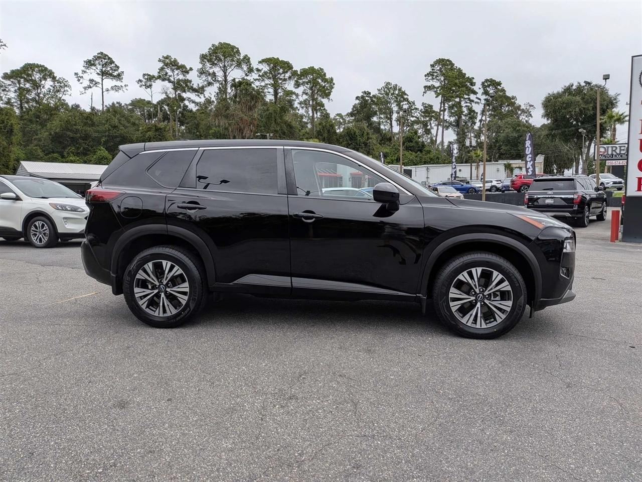 Nissan Rogue SV 2023