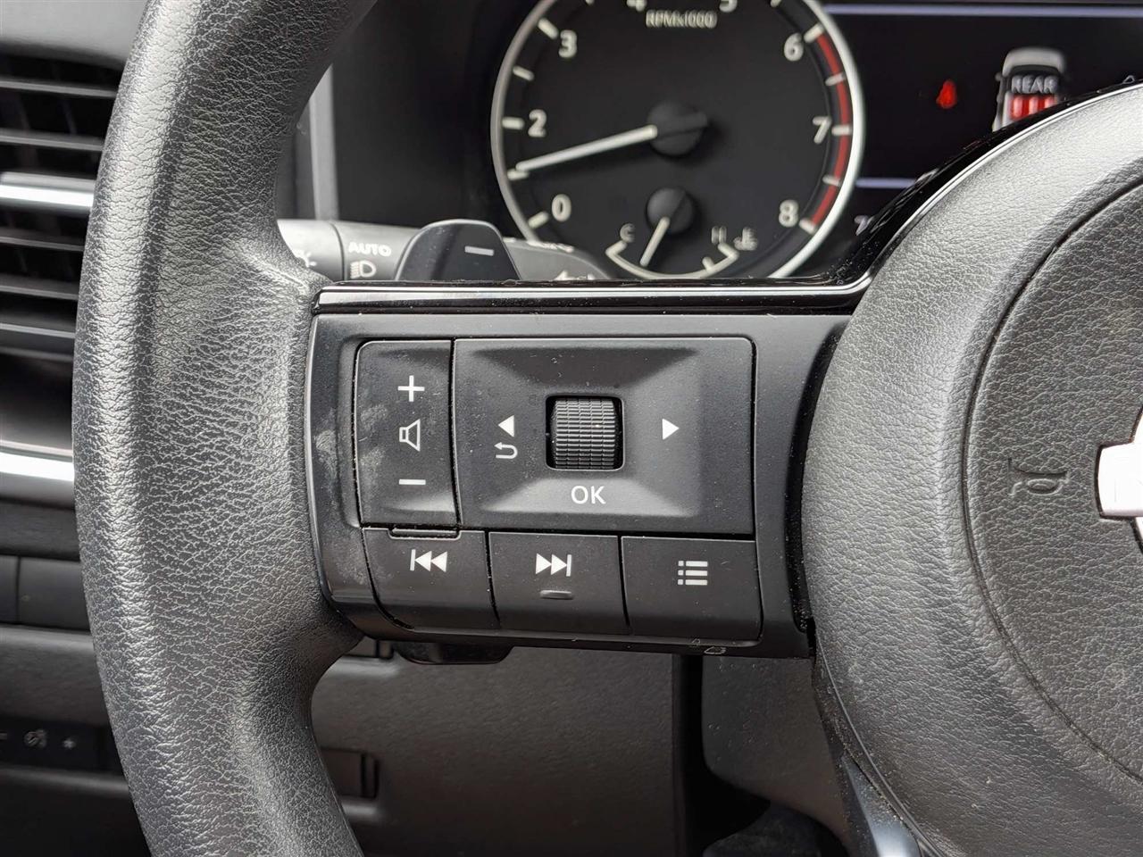 Nissan Rogue SV 2023