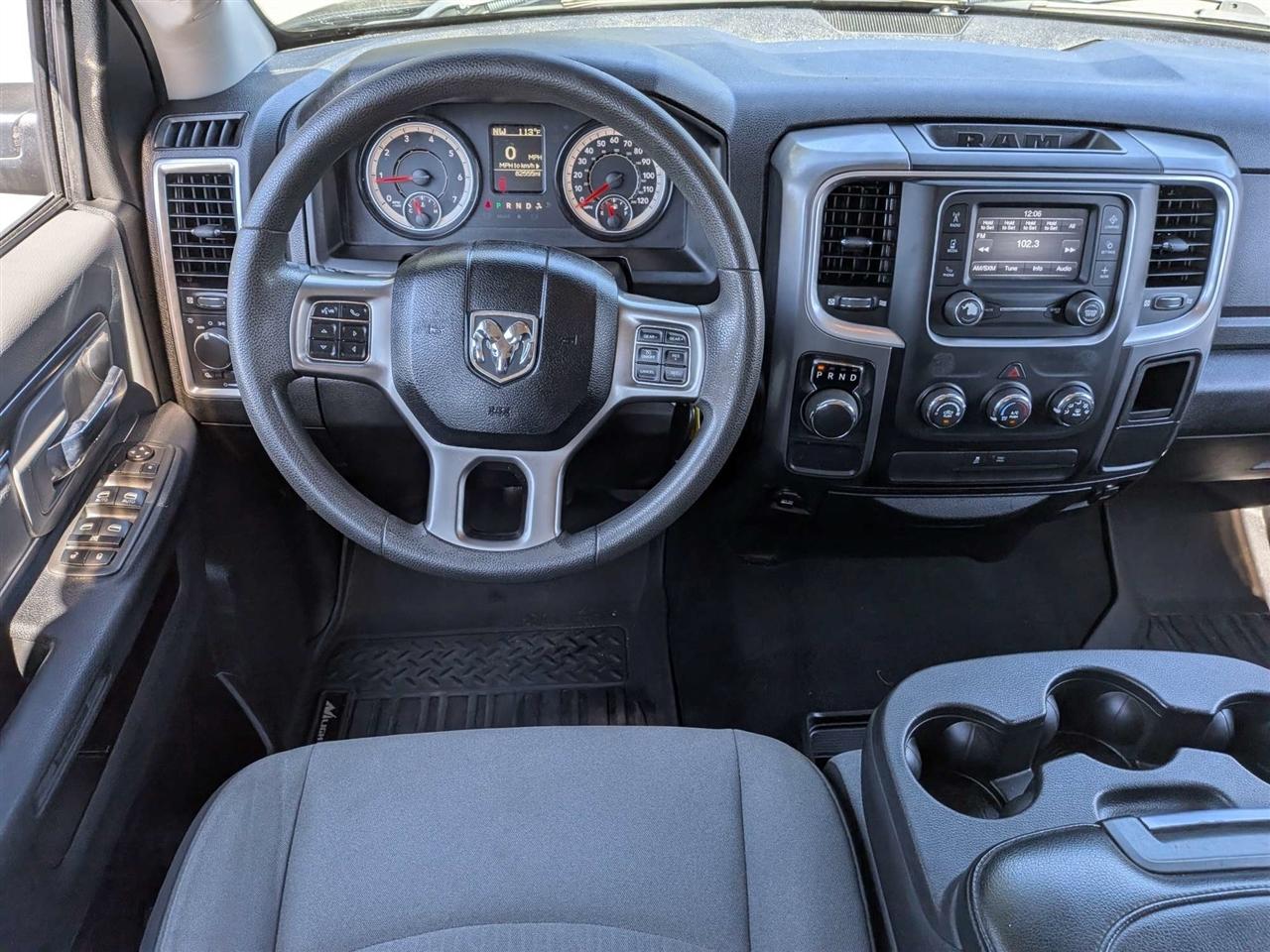 RAM 1500 Classic Tradesman Crew Cab SWB 2WD 2021