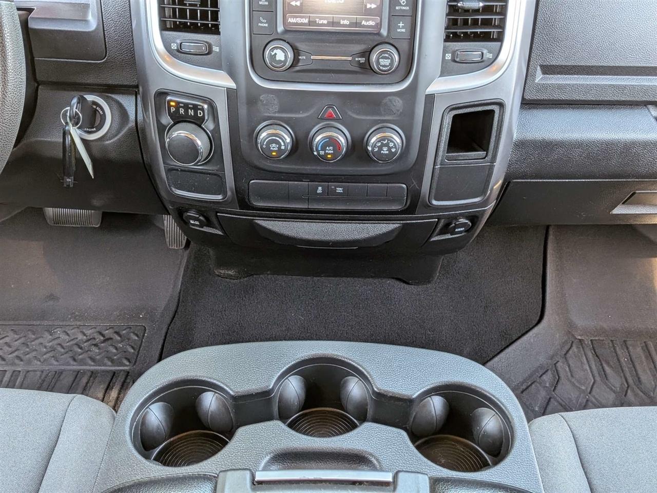 RAM 1500 Classic Tradesman Crew Cab SWB 2WD 2021