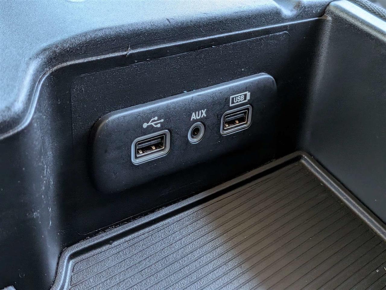 RAM 1500 Classic Tradesman Crew Cab SWB 2WD 2021