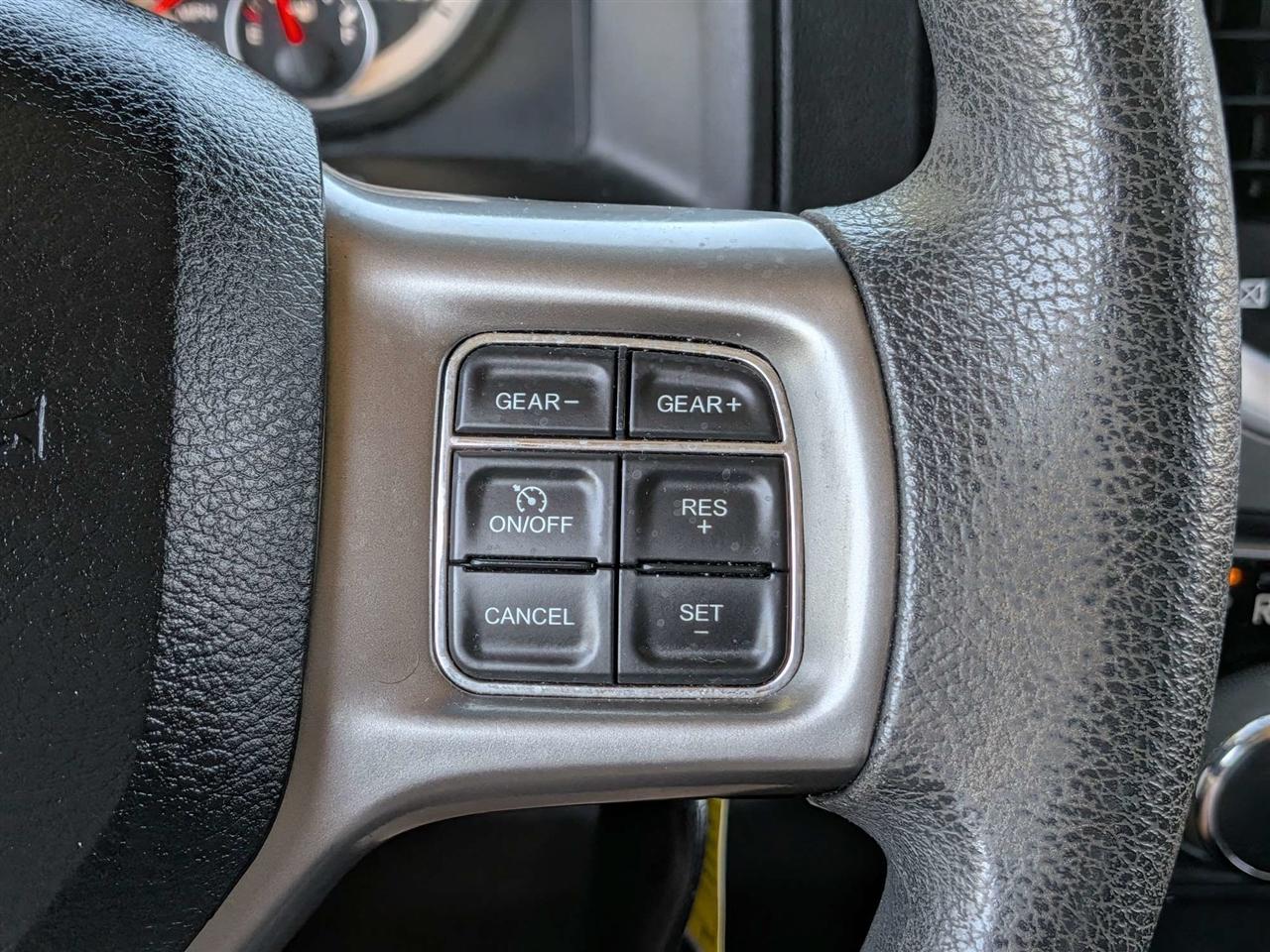 RAM 1500 Classic Tradesman Crew Cab SWB 2WD 2021