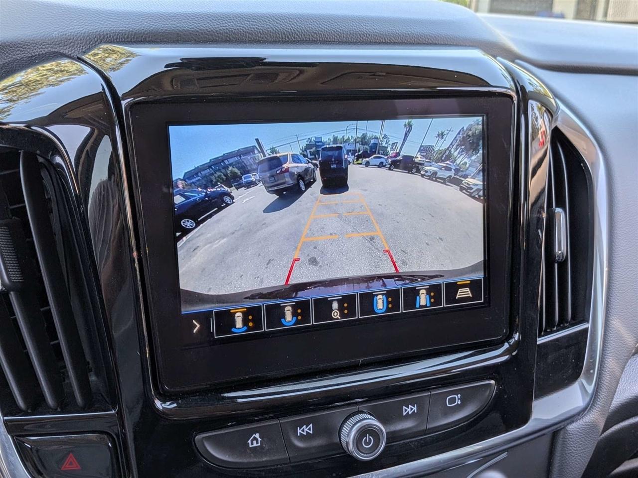 Chevrolet Traverse LT Leather FWD 2021