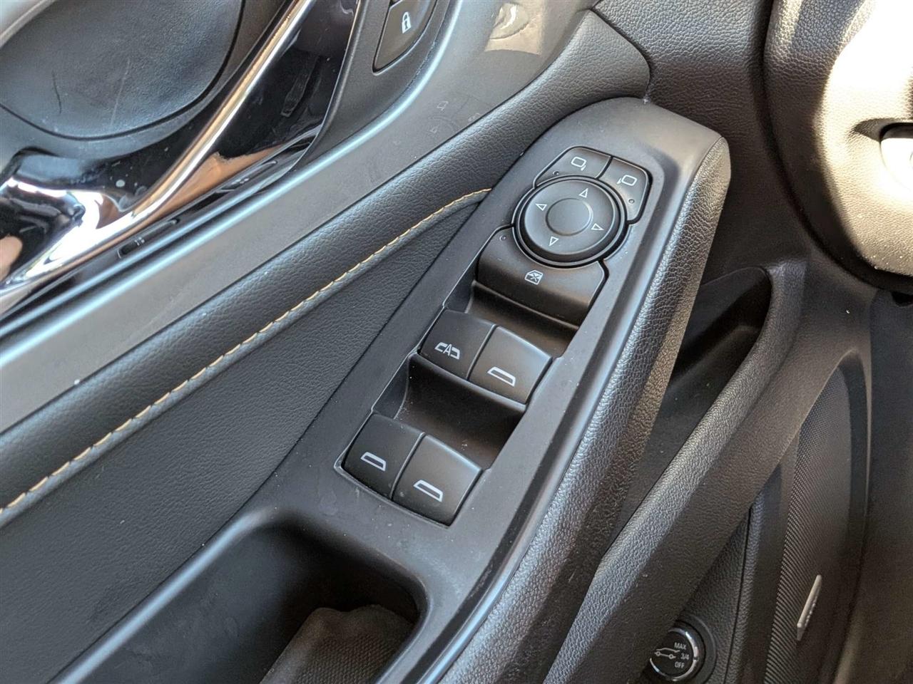 Chevrolet Traverse LT Leather FWD 2021