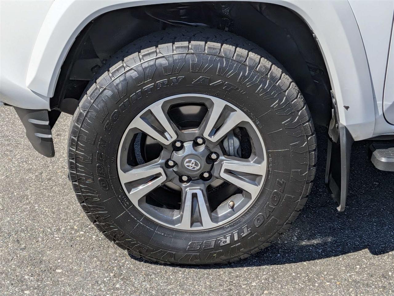 Toyota Tacoma SR5 Double Cab Long Bed V6 6AT 2WD 2019