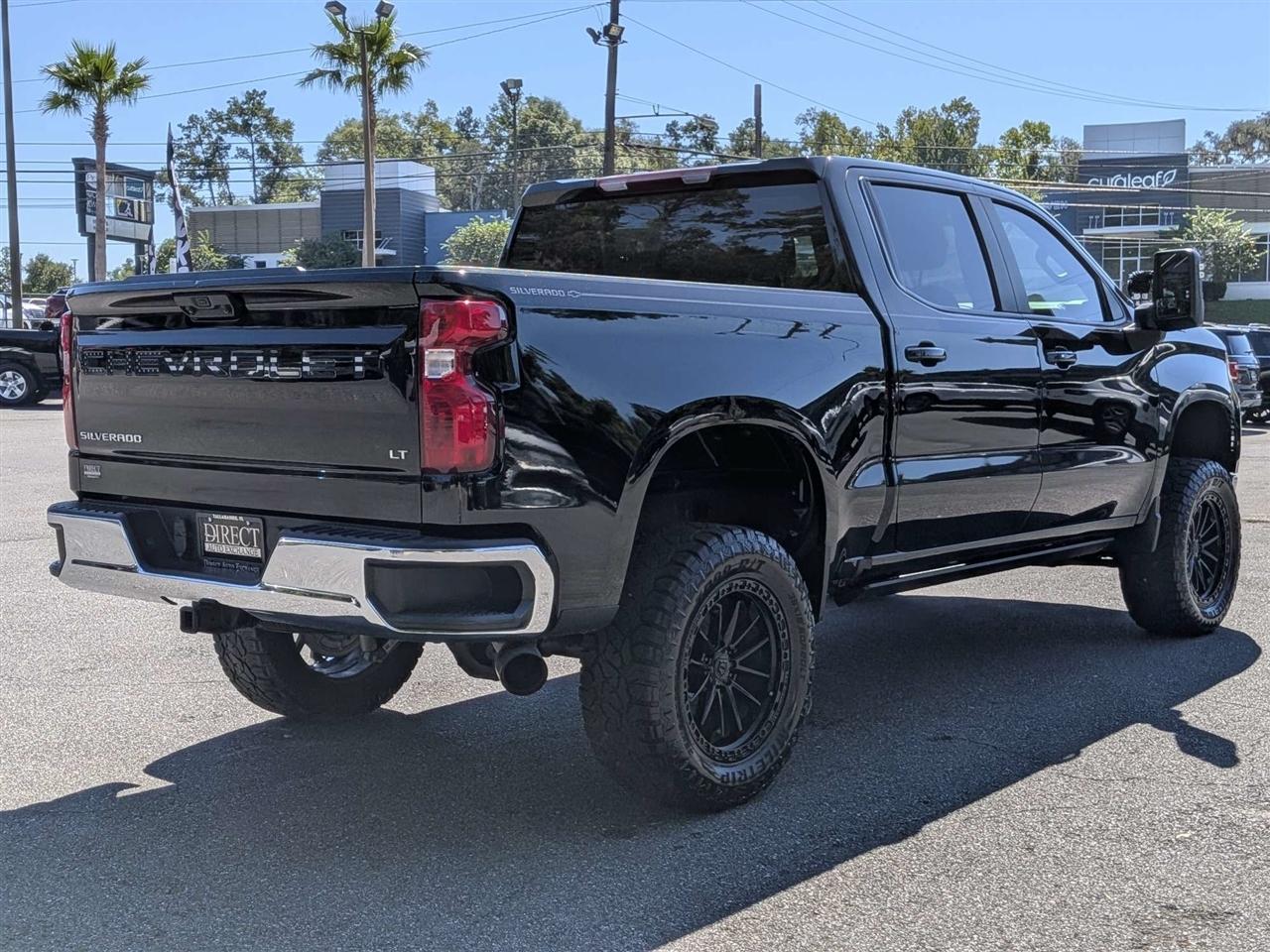Chevrolet Silverado 1500 LT Crew Cab 2WD 2024