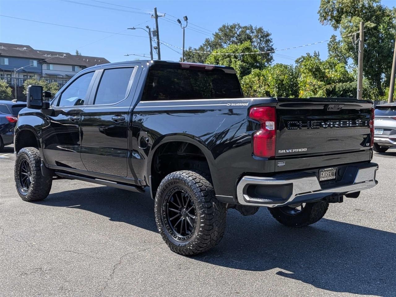 Chevrolet Silverado 1500 LT Crew Cab 2WD 2024