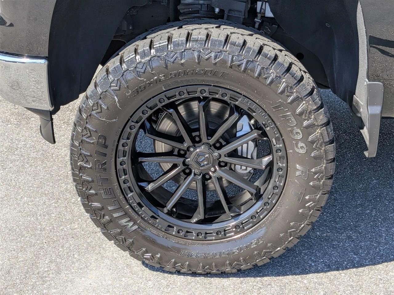 Chevrolet Silverado 1500 LT Crew Cab 2WD 2024