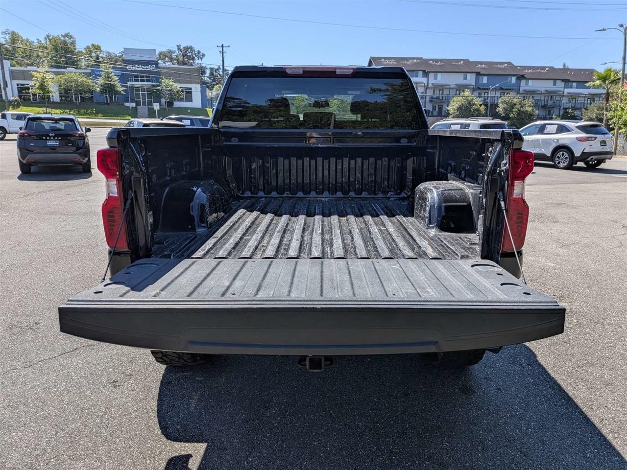 Chevrolet Silverado 1500 LT Crew Cab 2WD 2024