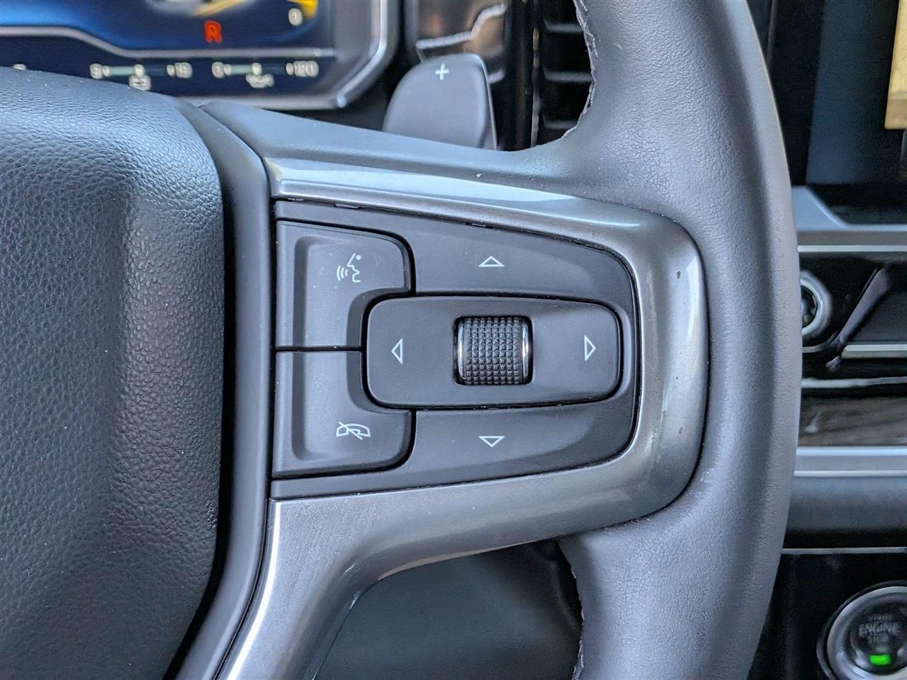 Chevrolet Silverado 1500 LT Crew Cab 2WD 2024