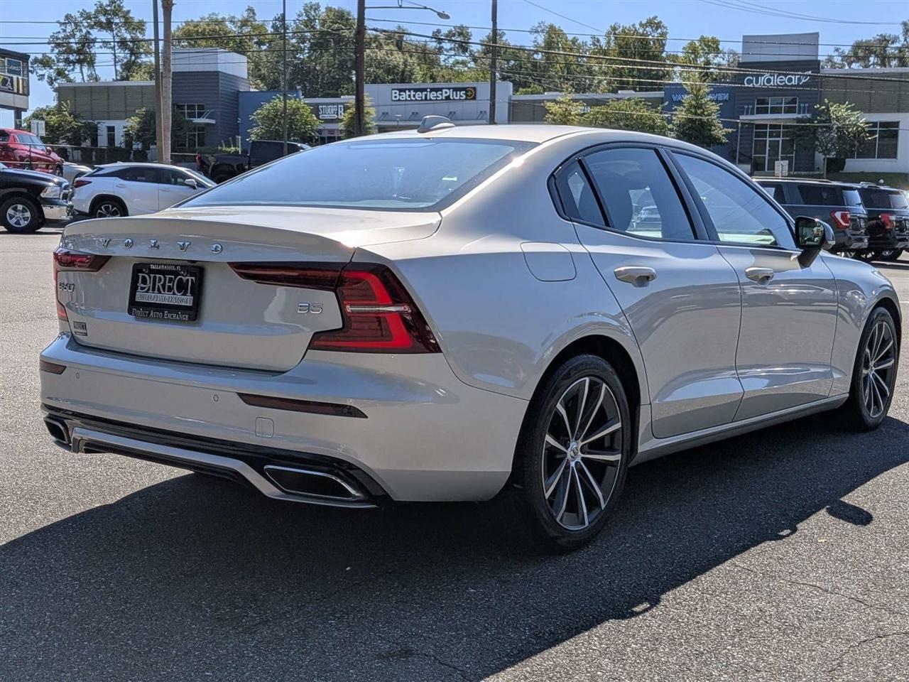 Volvo S60 B5 Momentum 2022
