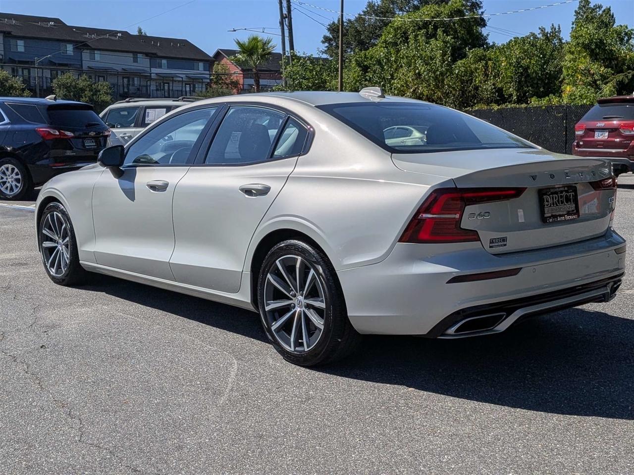 Volvo S60 B5 Momentum 2022