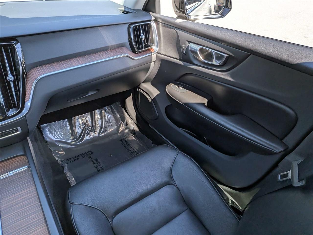 Volvo S60 B5 Momentum 2022