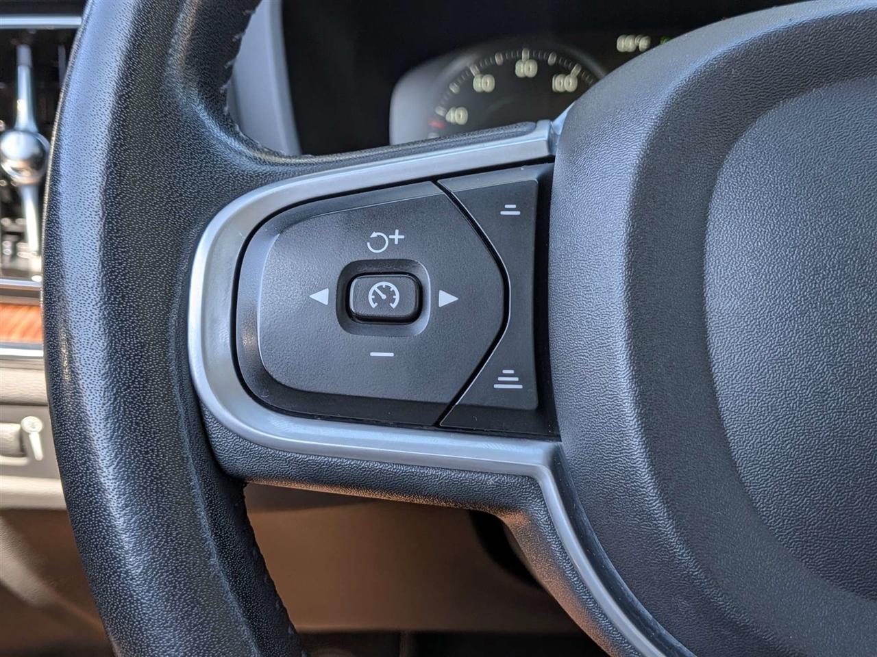 Volvo S60 B5 Momentum 2022