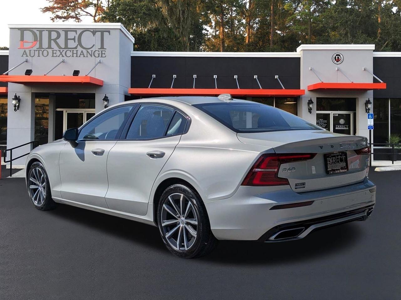 Volvo S60 B5 Momentum 2022