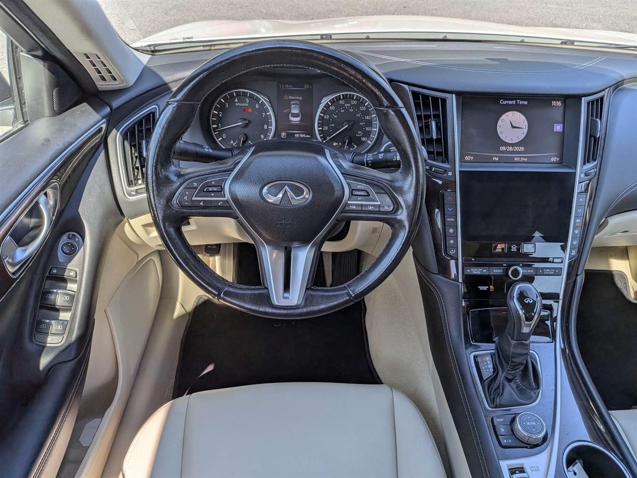 Infiniti Q50 3.0t LUXE 2018