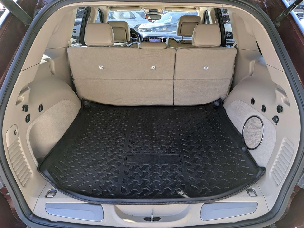 Jeep Grand Cherokee Overland 2WD 2019