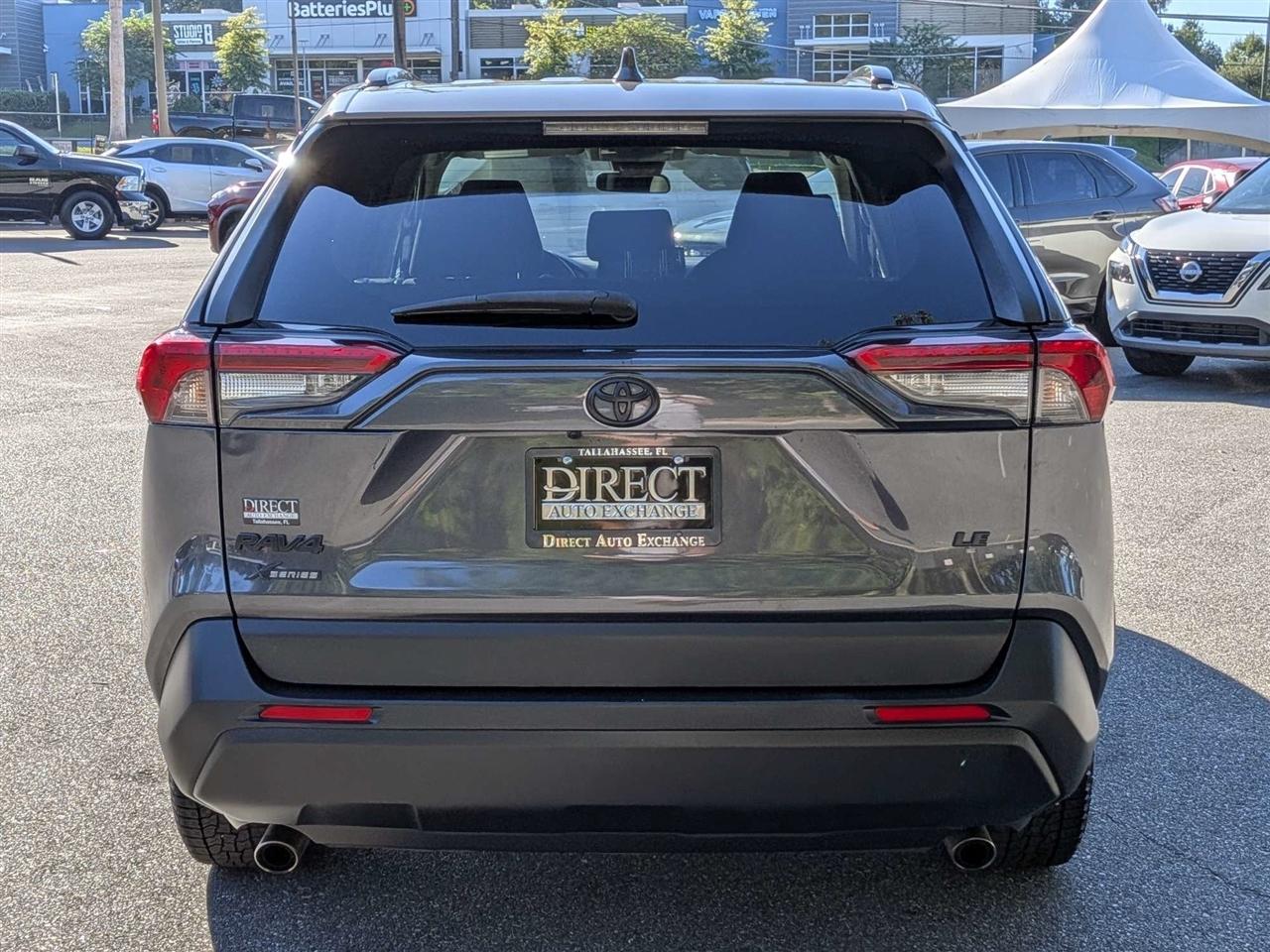 Toyota RAV4 LE 2021