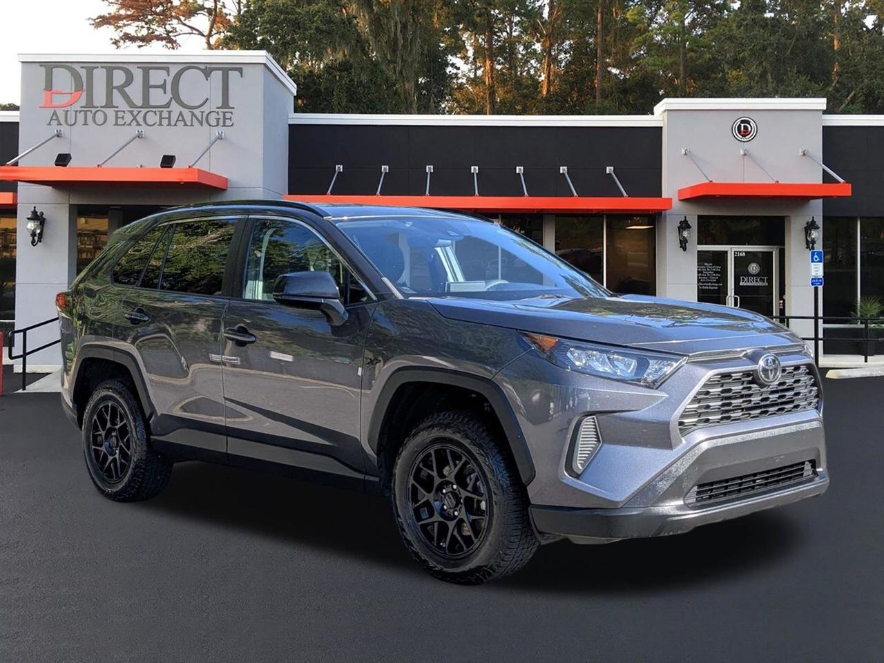 Toyota RAV4 LE 2021