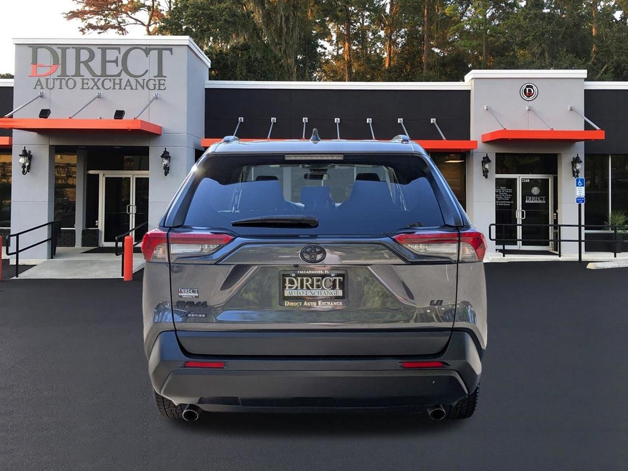 Toyota RAV4 LE 2021