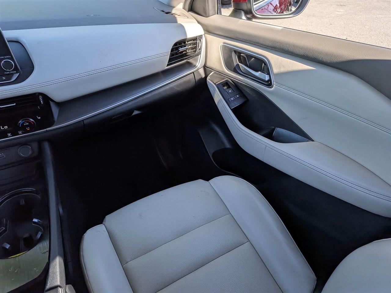 Nissan Rogue SV 2021