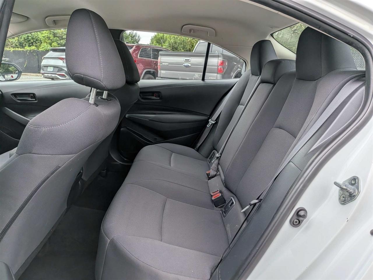 Toyota Corolla LE 2022