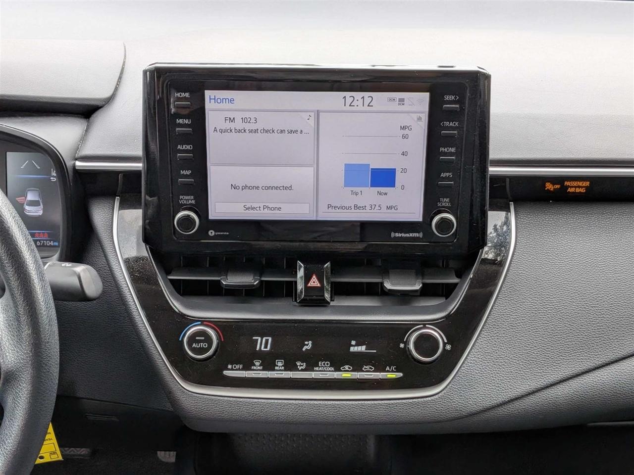 Toyota Corolla LE 2022