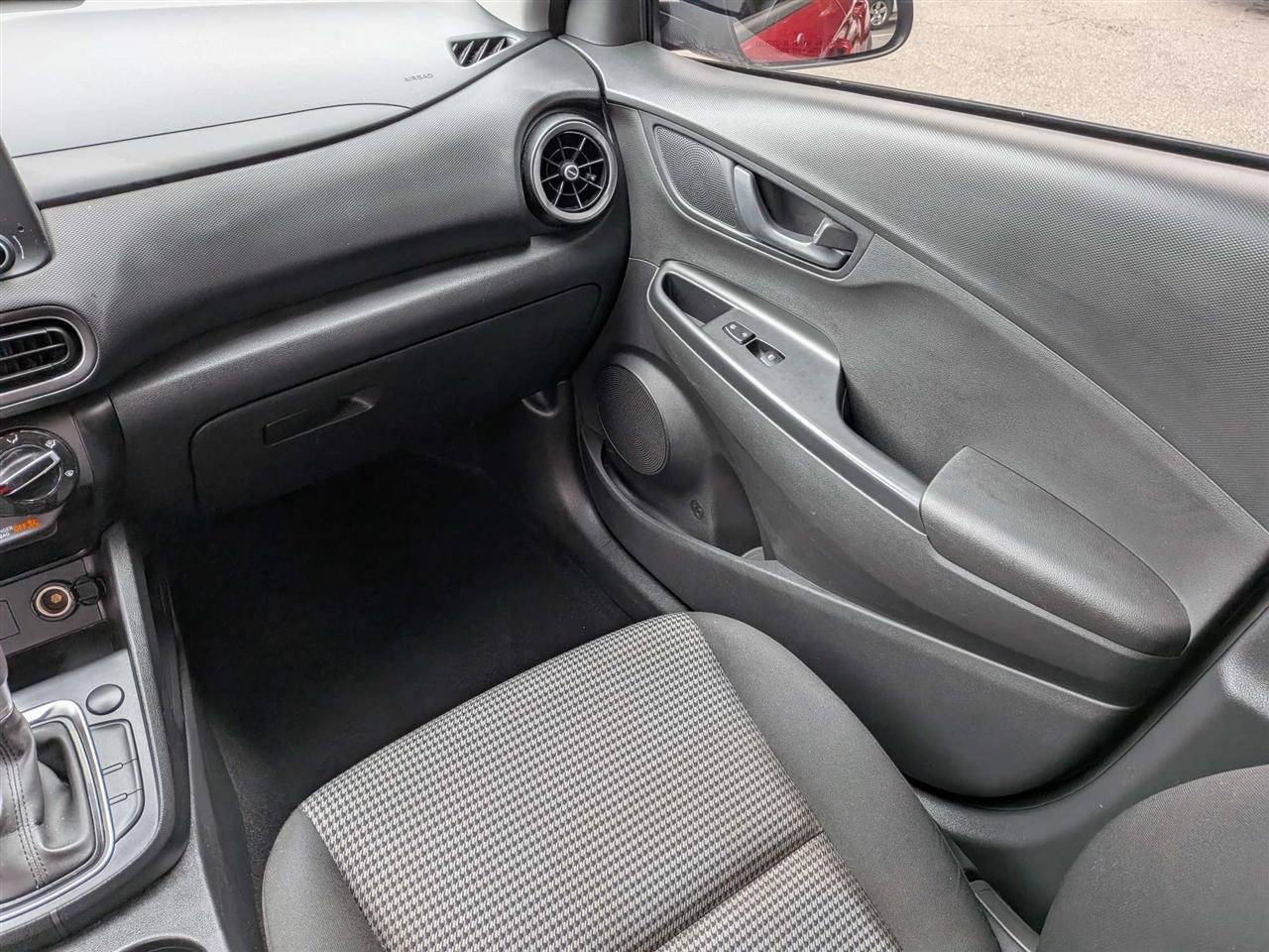 Hyundai Kona SE 2022