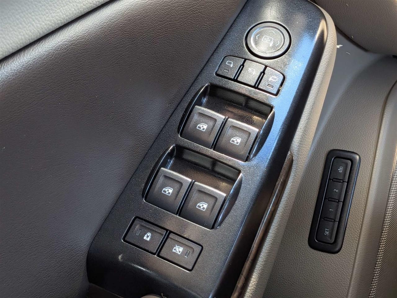 Chevrolet Suburban LT 2WD 2018