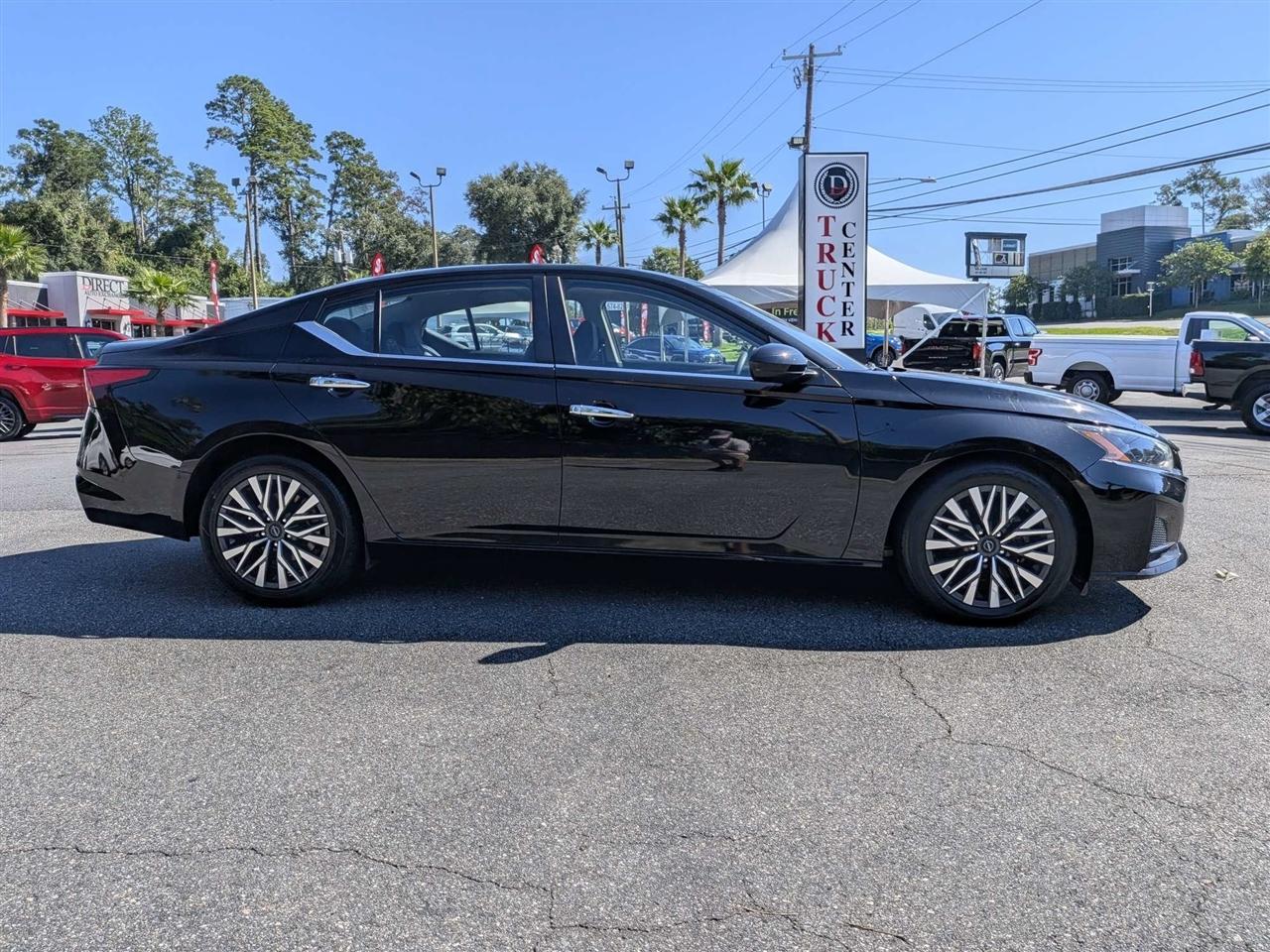 Nissan Altima 2.5 SV 2023