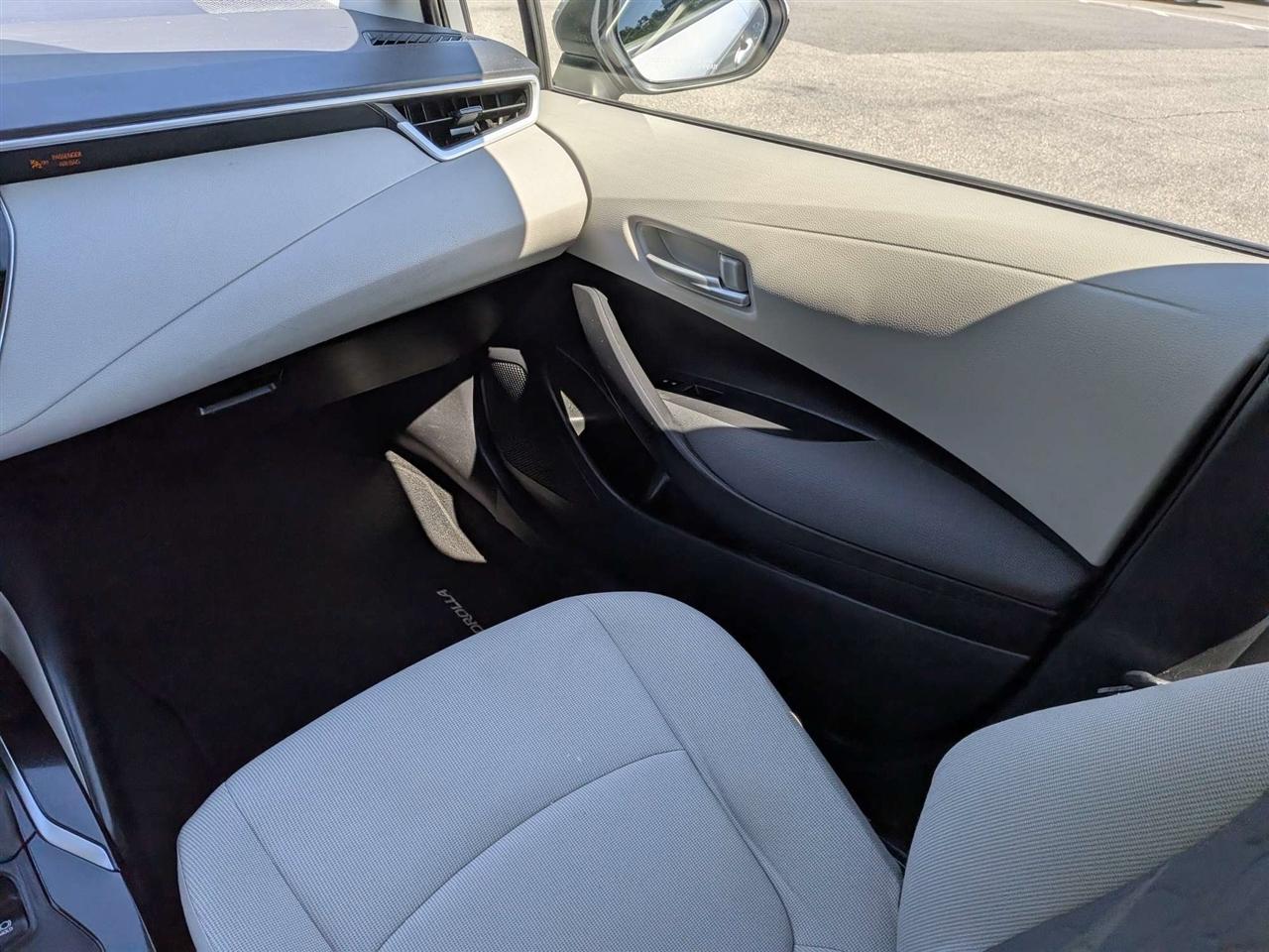 Toyota Corolla LE 2020