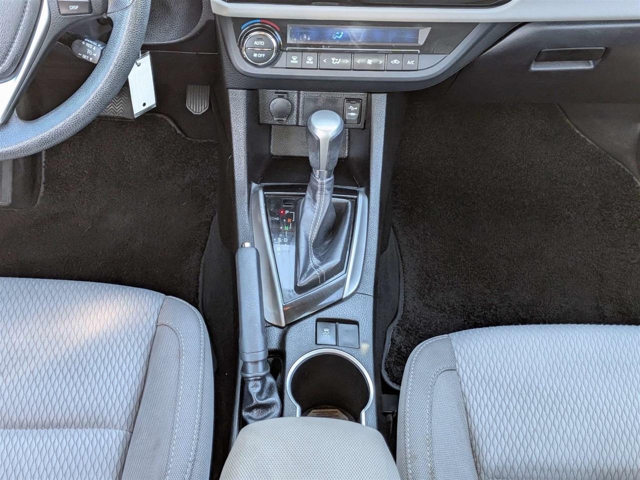 Toyota Corolla LE CVT 2016