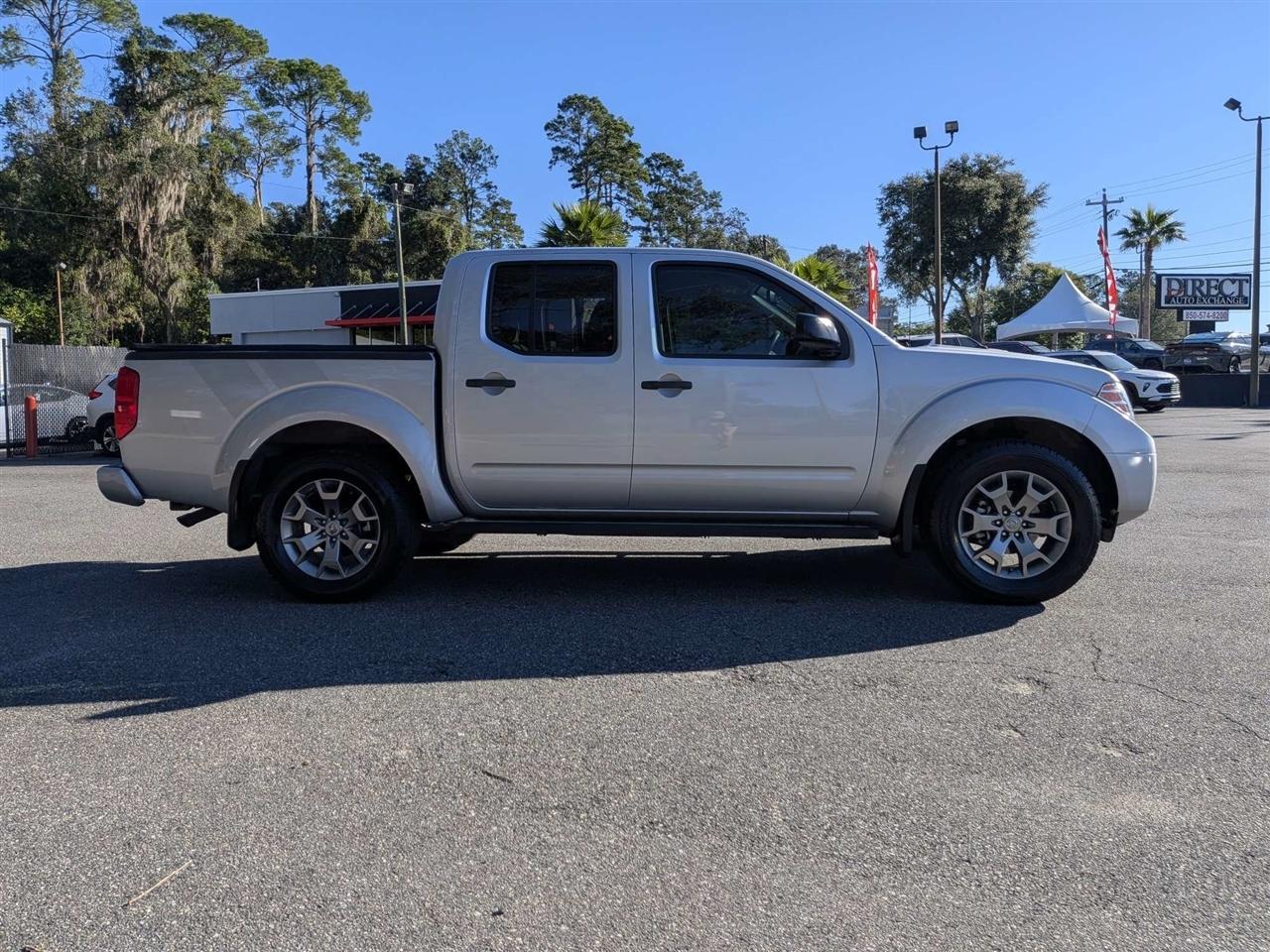 Nissan Frontier SV Crew Cab 4WD 2020