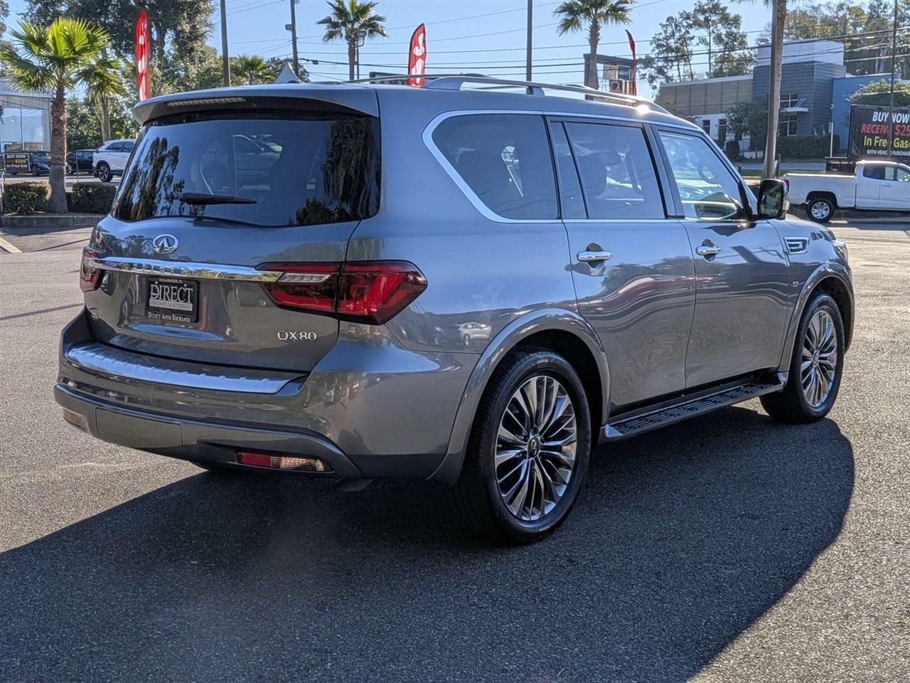 Infiniti QX80 LUXE 2019