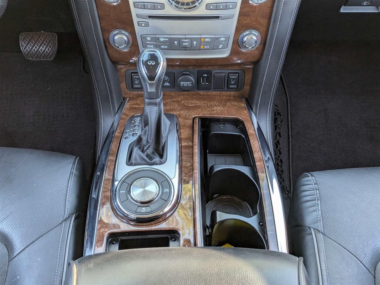 Infiniti QX80 LUXE 2019