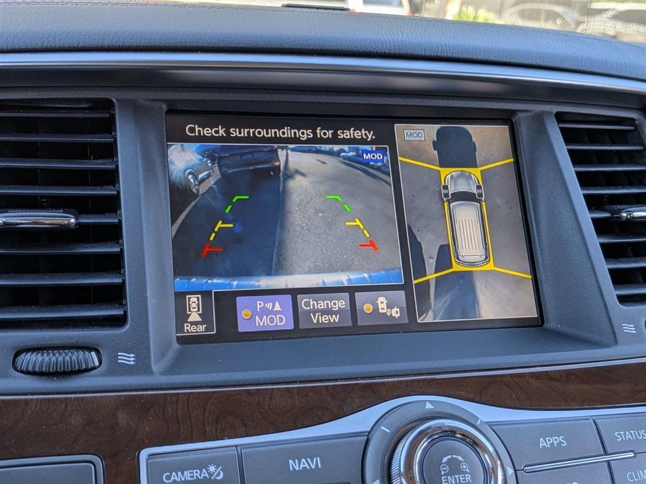 Infiniti QX80 LUXE 2019