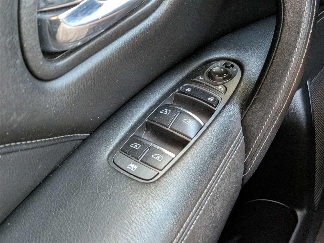 Infiniti QX80 LUXE 2019