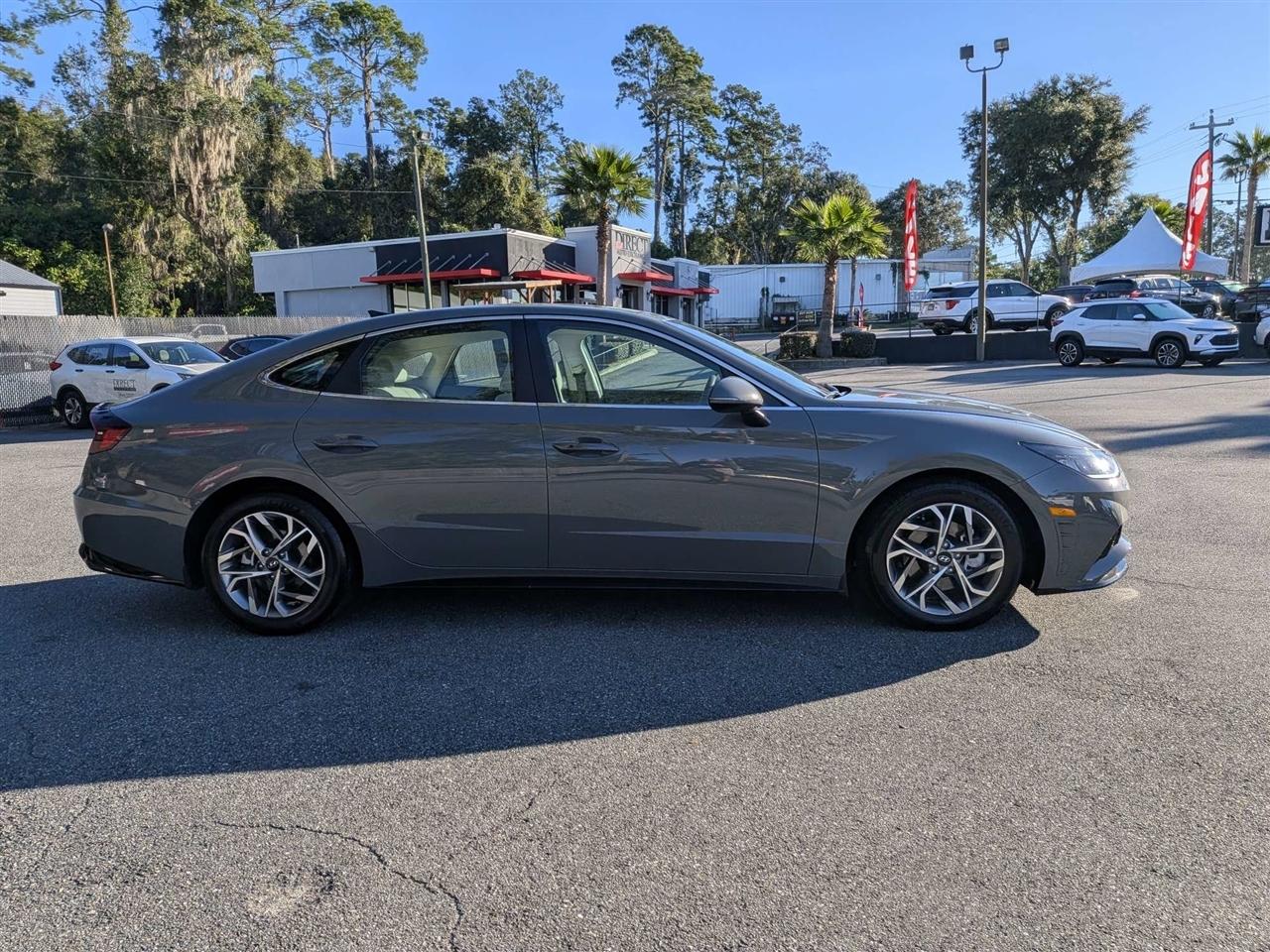 Hyundai Sonata SEL 2022
