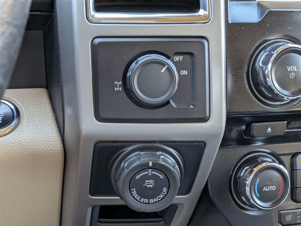 Ford F-150 Lariat SuperCrew 5.5-ft. Bed 2WD 2017