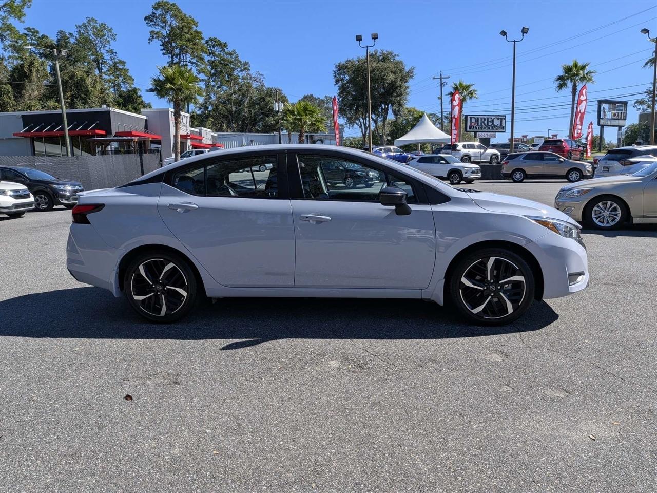 Nissan Versa SR 2024