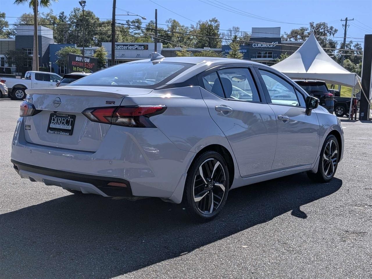 Nissan Versa SR 2024