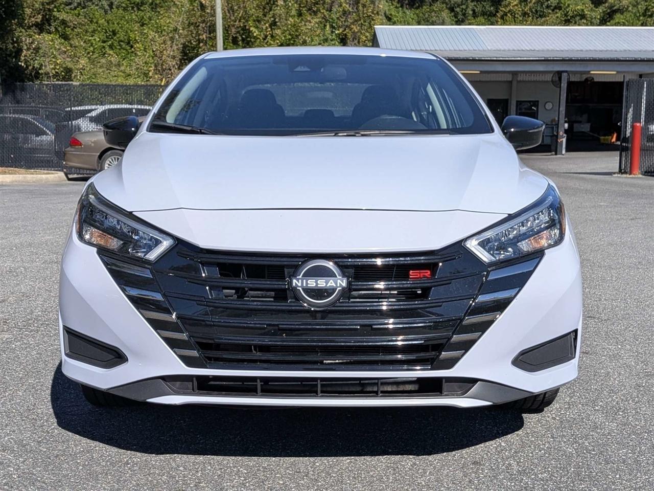 Nissan Versa SR 2024