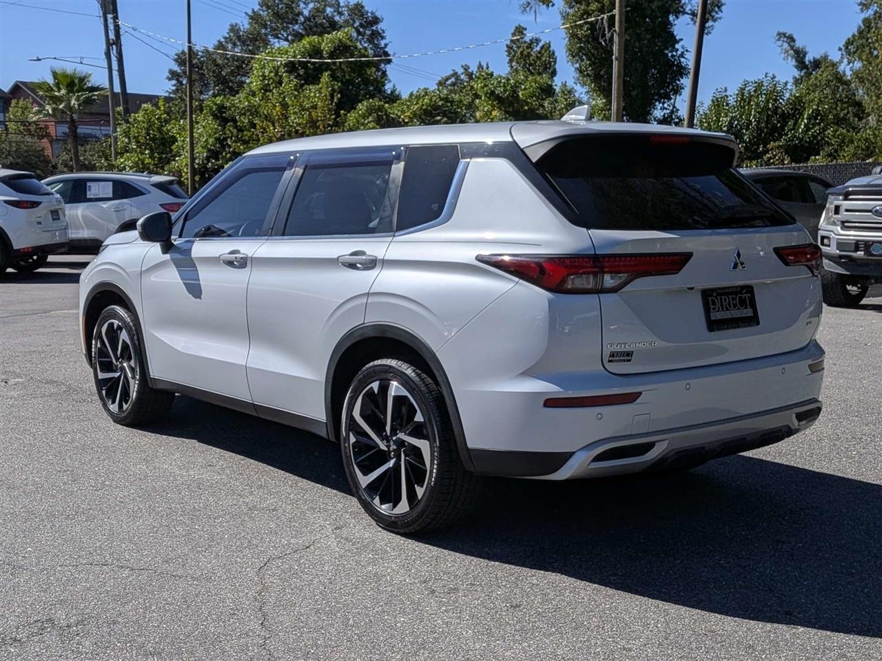 Mitsubishi Outlander SE 2WD 2022