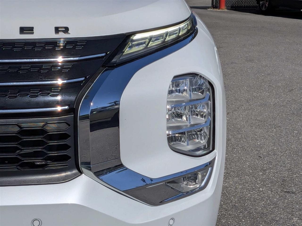 Mitsubishi Outlander SE 2WD 2022